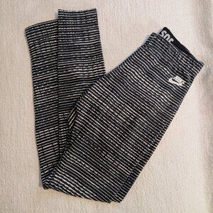 Nike Women’s Size Small Black & White Striped Workout Leggings